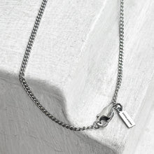 Load image into Gallery viewer, Horse Shoe Charm Necklace
